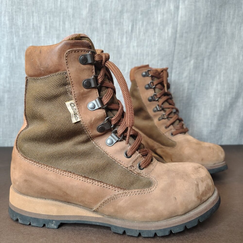 Vintage Cabelas Gortex Boots Womens Size 6.5 Brown Leather Wedge Hunting
